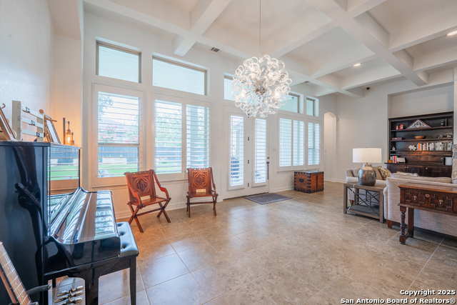 Listing photo id 13 for 3715 Coggeshall