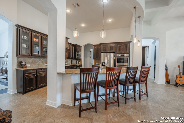 Listing photo id 16 for 3715 Coggeshall
