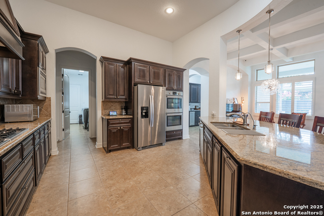Listing photo id 18 for 3715 Coggeshall
