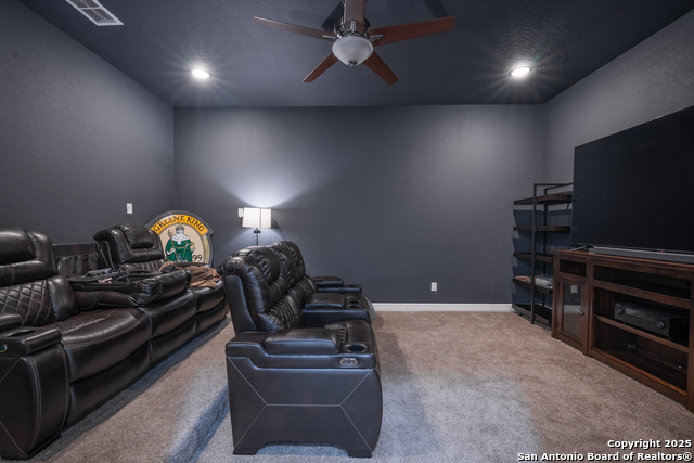 Listing photo id 25 for 3715 Coggeshall