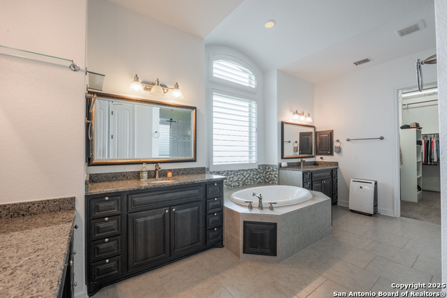 Listing photo id 32 for 3715 Coggeshall