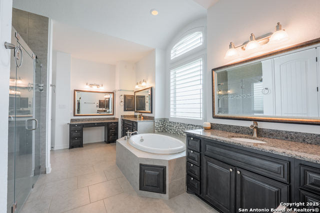 Listing photo id 33 for 3715 Coggeshall