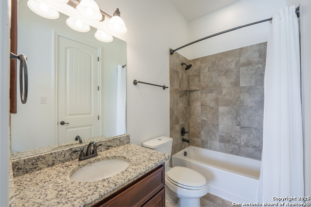 Listing photo id 38 for 3715 Coggeshall