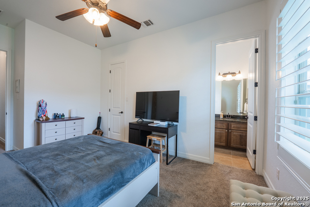 Listing photo id 39 for 3715 Coggeshall