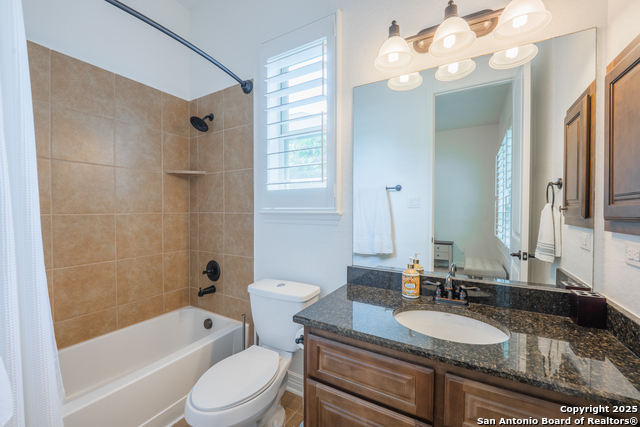 Listing photo id 40 for 3715 Coggeshall