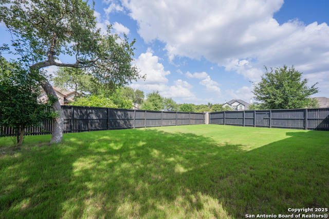 Listing photo id 48 for 3715 Coggeshall