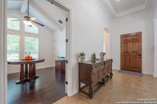 Listing photo id 7 for 3715 Coggeshall