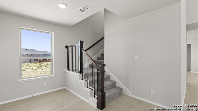 Image 9 of 12 For 6323 Mifflin