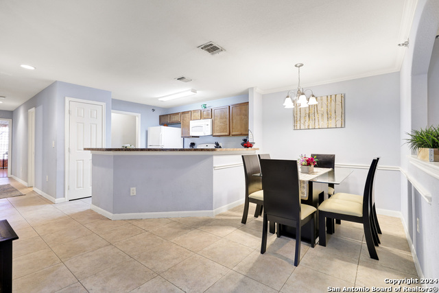 Image 9 of 24 For 7323 Snowden Rd  3308