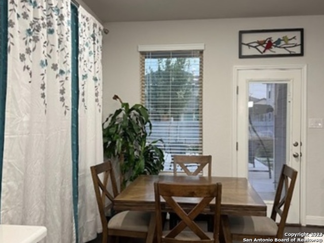 Image 33 of 40 For 2406 Olive Way
