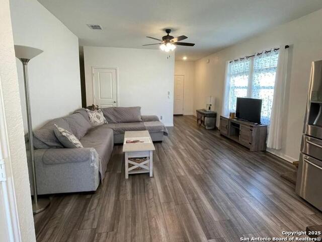 Image 3 of 5 For 5227 Hickory Place
