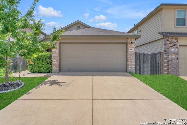 Listing photo id 0 for 3407 Angus Crossing