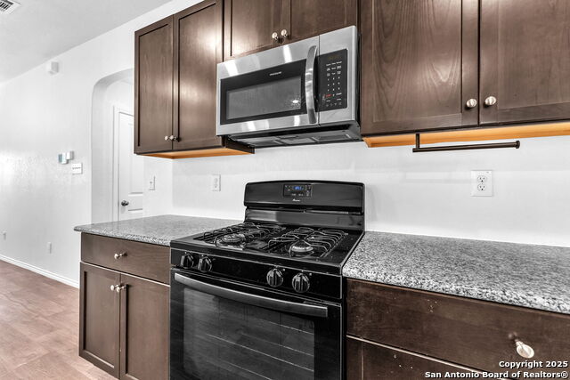 Listing photo id 19 for 3407 Angus Crossing