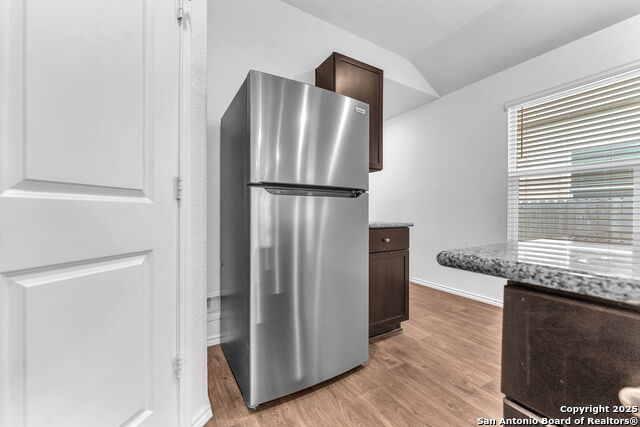 Listing photo id 21 for 3407 Angus Crossing