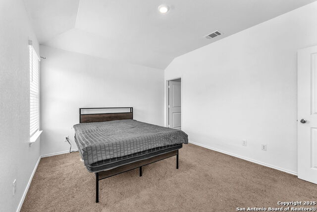 Listing photo id 23 for 3407 Angus Crossing