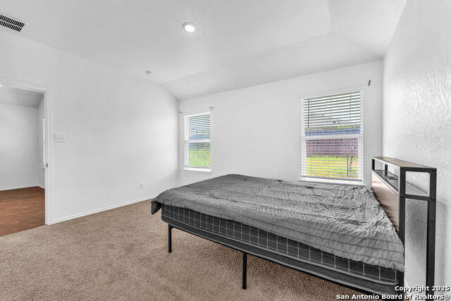 Listing photo id 24 for 3407 Angus Crossing