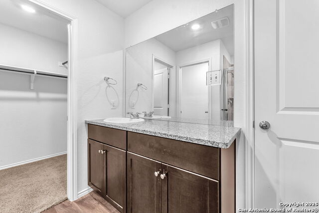 Listing photo id 26 for 3407 Angus Crossing
