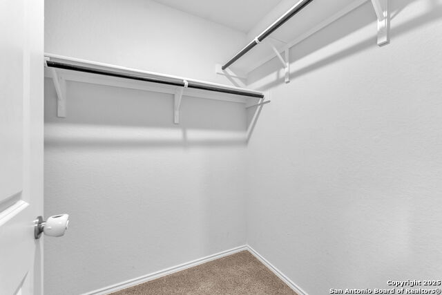 Listing photo id 29 for 3407 Angus Crossing