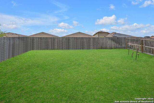 Listing photo id 35 for 3407 Angus Crossing