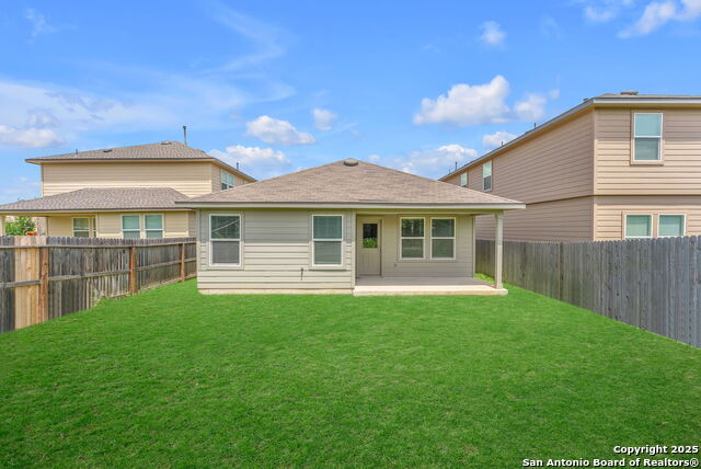 Listing photo id 37 for 3407 Angus Crossing