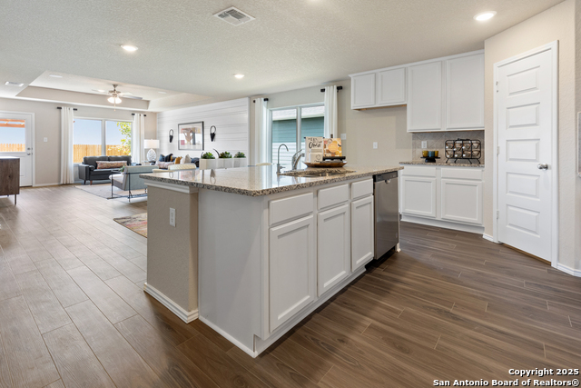 Image 6 of 26 For 425 Lina Way