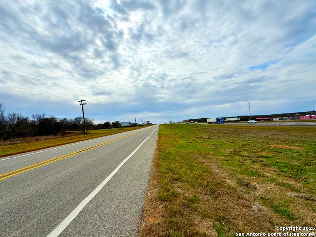 Image 7 of 13 For Tbd Ih 35 N