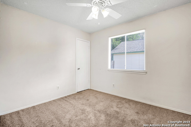 Image 16 of 21 For 7204 Hardesty