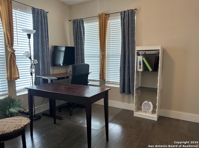 Image 8 of 17 For 422 Olive S