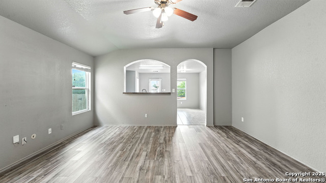 Image 3 of 16 For 1029 Bromley