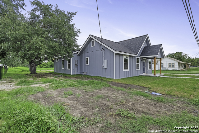 Image 2 of 28 For 304 Westmeyer
