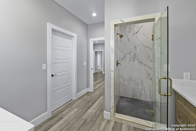 Image 21 of 28 For 304 Westmeyer