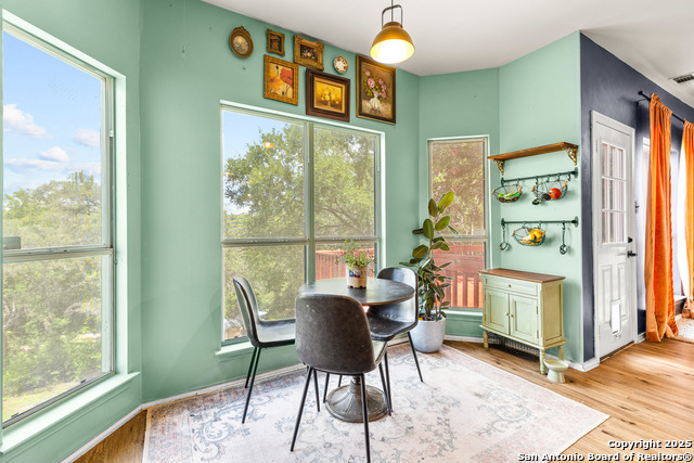 Image 17 of 50 For 19418 Encino Summit