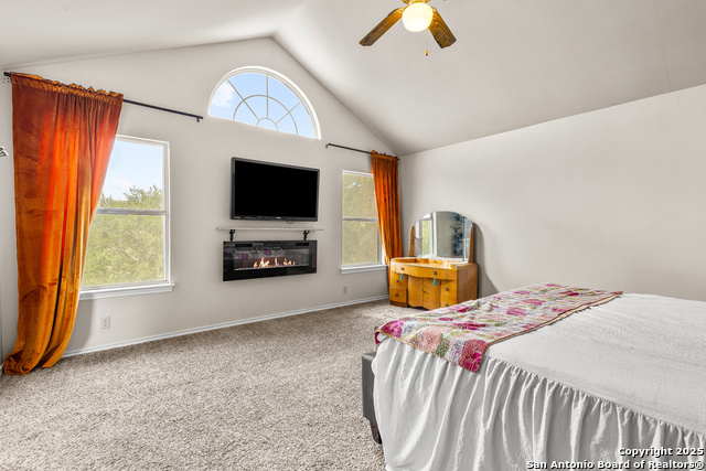 Image 22 of 50 For 19418 Encino Summit