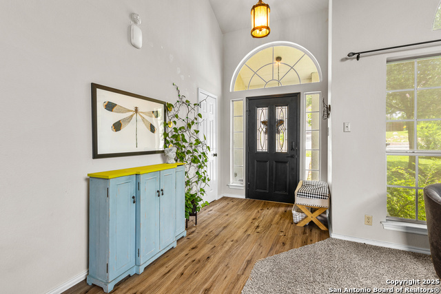 Image 3 of 50 For 19418 Encino Summit