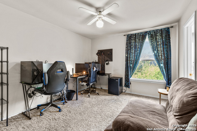 Image 33 of 50 For 19418 Encino Summit