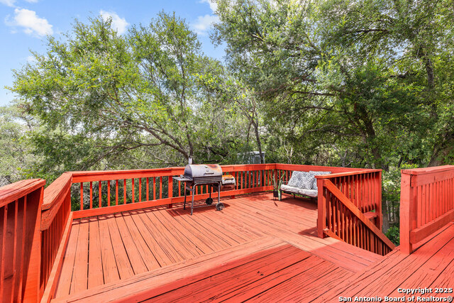 Image 35 of 50 For 19418 Encino Summit