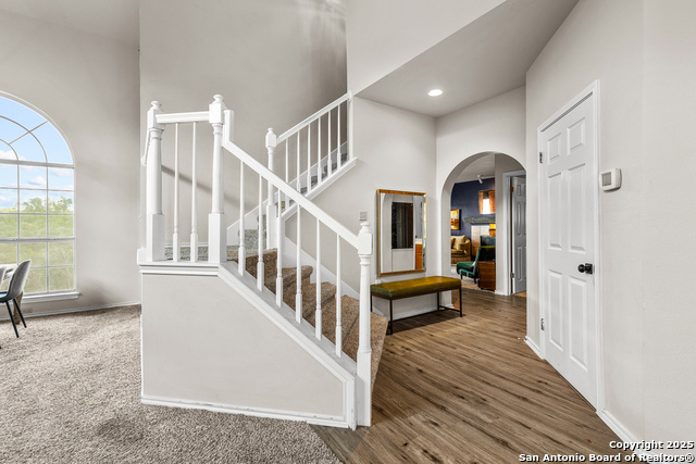 Image 4 of 50 For 19418 Encino Summit
