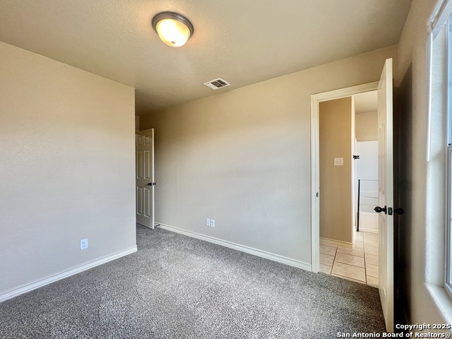 Image 13 of 16 For 5027 Flipper Dr