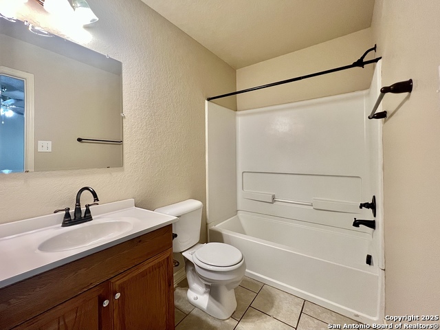 Image 15 of 16 For 5027 Flipper Dr