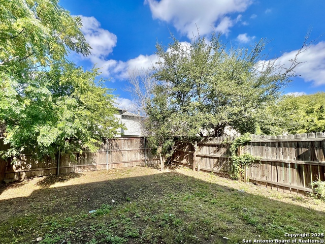 Image 16 of 16 For 5027 Flipper Dr