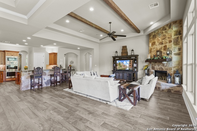 Image 4 of 44 For 1117 Provence Pl