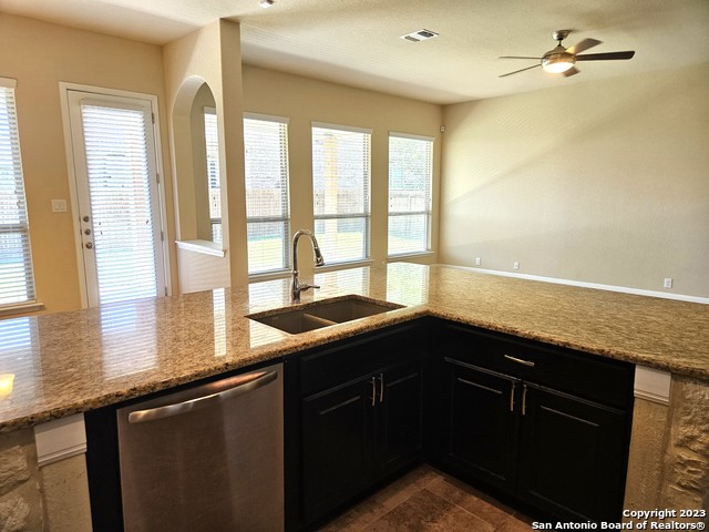 Listing photo id 8 for 816 Alpino