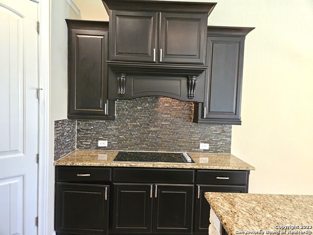 Listing photo id 9 for 816 Alpino