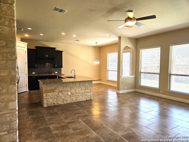 Listing photo id 10 for 816 Alpino