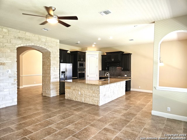 Listing photo id 3 for 816 Alpino