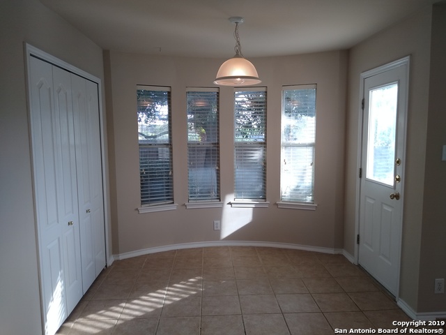 Image 9 of 24 For 6114 Lakeview Court