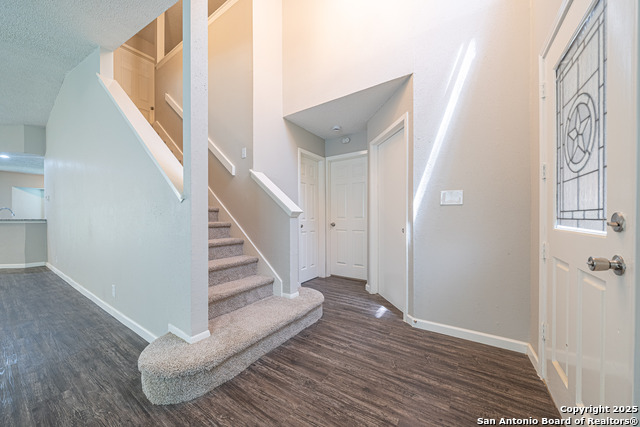 Image 4 of 40 For 9827 Delta Ridge