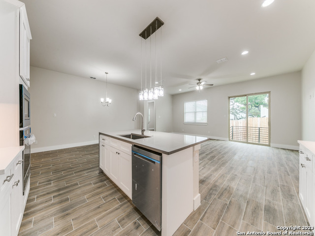 Image 11 of 25 For 11158 Vance Jackson Rd  17