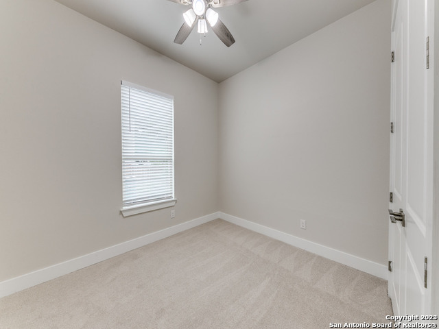 Image 16 of 25 For 11158 Vance Jackson Rd  17