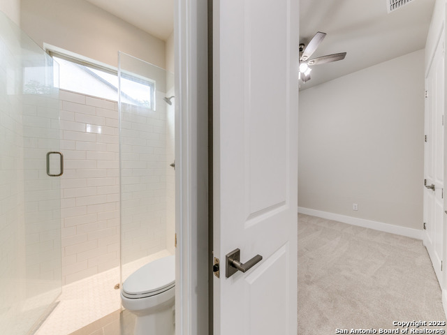 Image 19 of 25 For 11158 Vance Jackson Rd  17